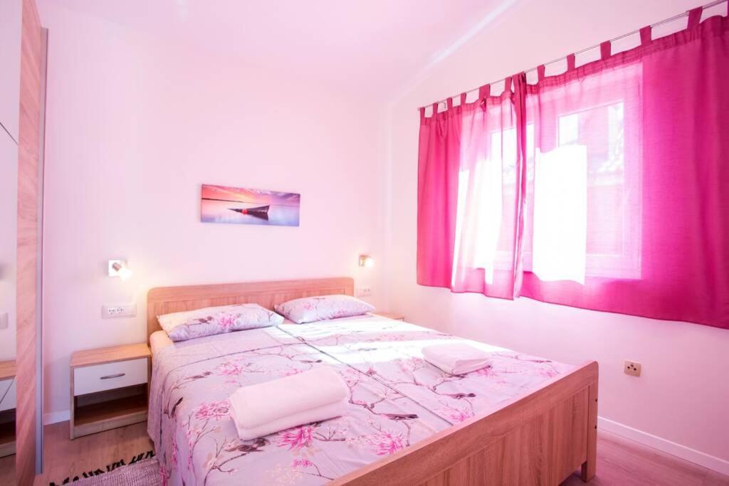 Apartman Cone Pula Luaran gambar